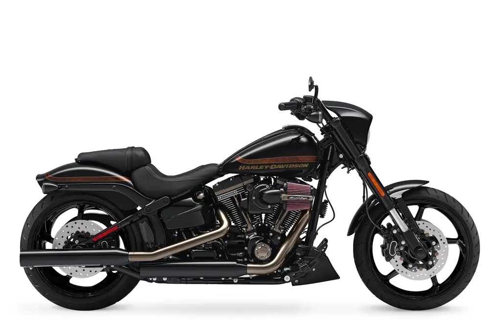 Right-side studio view of a 2017 Harley-Davidson CVO Pro Street Breakout FXSE.