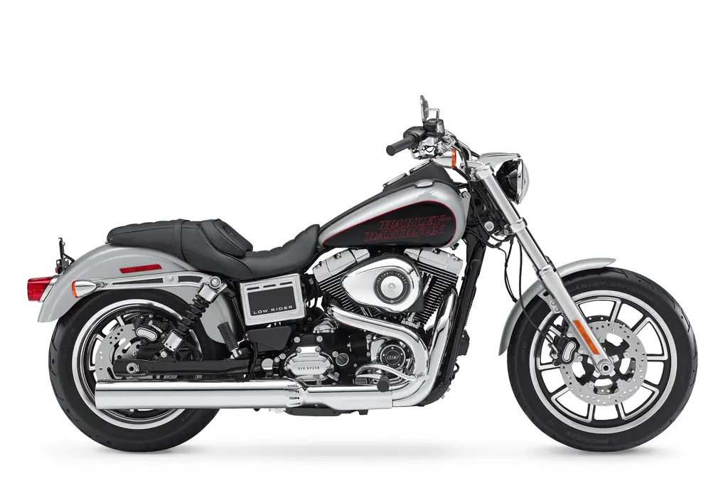 Right-side studio view of a Harley-Davidson Dyna Low Rider FXDL.
