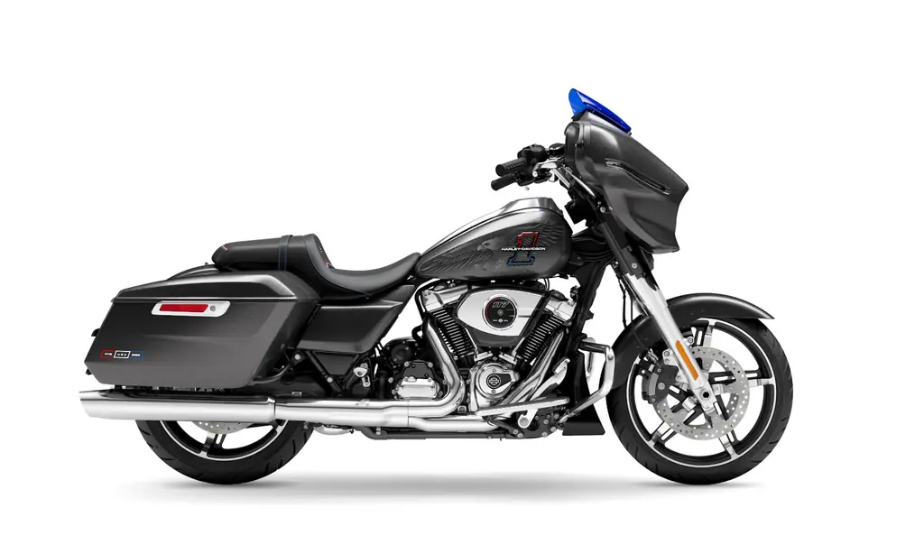 2026 Harley-Davidson Street Glide, dark grey, right side, studio shot, with the short tinted screen fitted